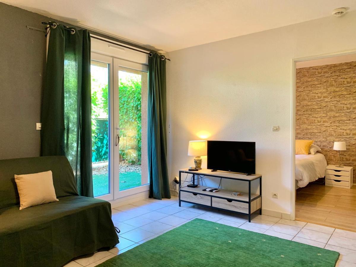 Blagnac : Appartement T2 Avec Jardin, Parking Et Climatisation Exterior foto